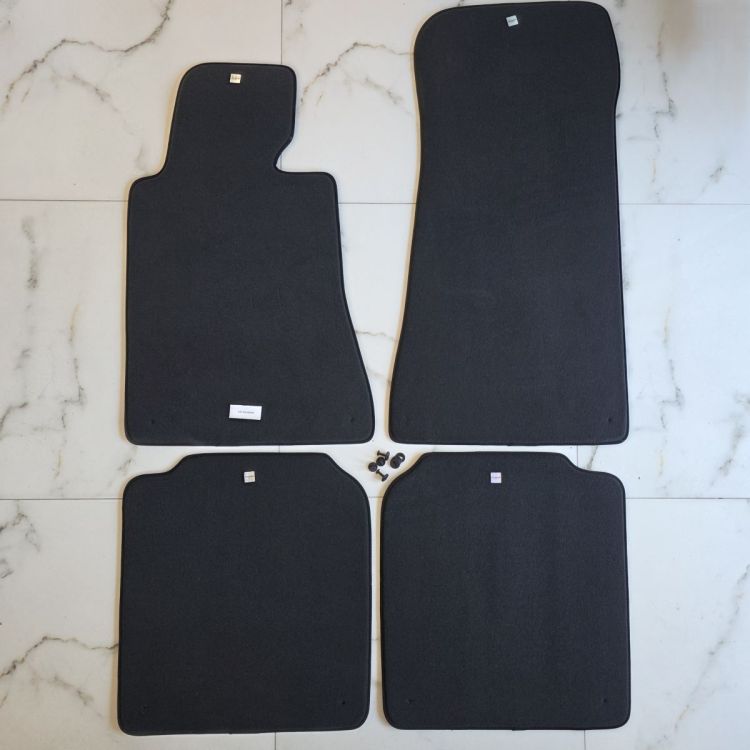 BMW E32 LONG dywaniki welurowe antracytowe antracyt LUX Syndykat.jpg