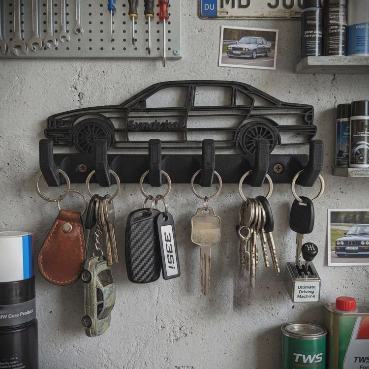 Wieszak na klucze BMW E38 Syndykat prezent dla fana BMW garaż dom.jpg