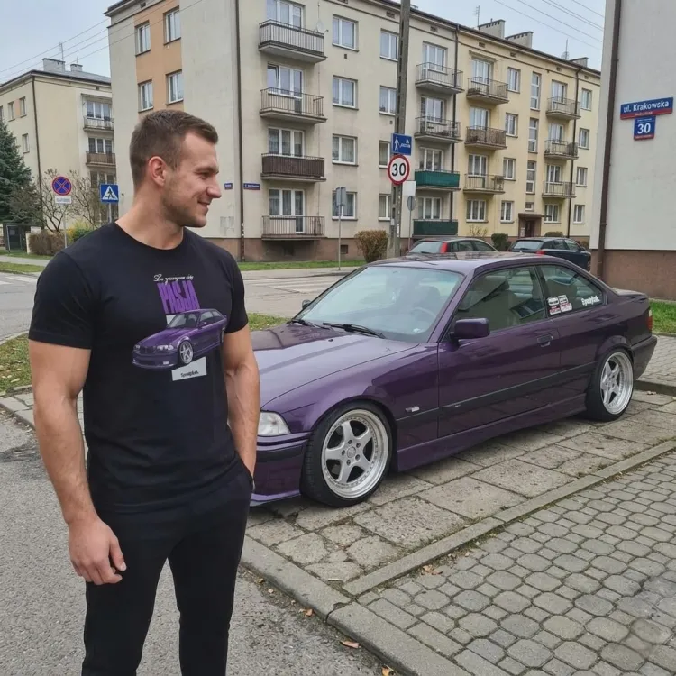 Koszulka BMW E36 coupe M3 Tu zaczyna się PASJA Syndykat czarna tshirt prezent dla fana Mpower.jpg