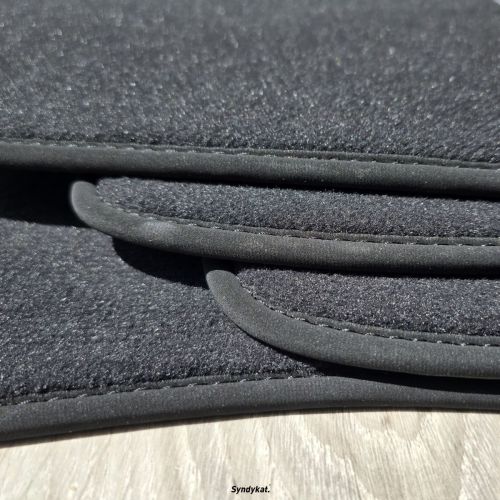 Antracyt LUX antracytowe dywaniki welurowe Syndykat BMW dywany dla wymagających grube .jpg