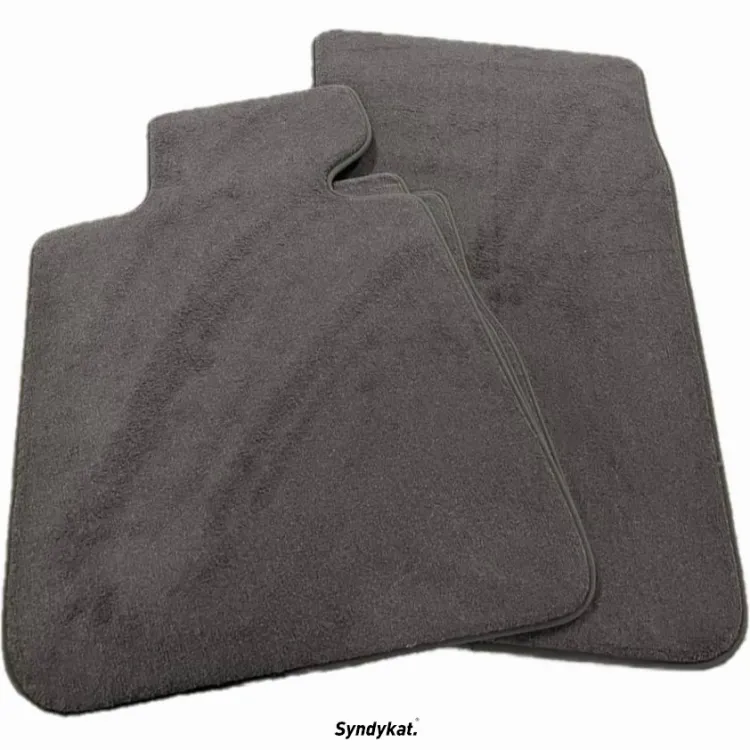Antracyt welur antracytowy BMW syndykat dywaniki welurowe dywany.jpg
