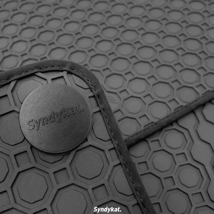 gumowe dywaniki Syndykat czarne wielosezonowe dywany BMW E46 E90 E60 F10 F20 E39 F21 .jpg