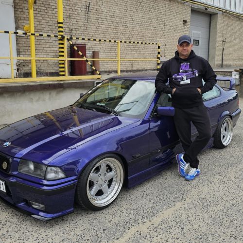Bluza BMW E36 M3 PASJA syndykat czarna z kapturem prezent dla fana BMW.jpg