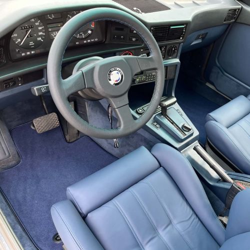 E28 BMW dywaniki welurowe granatowe Syndykat niebieskie seria 5.jpg