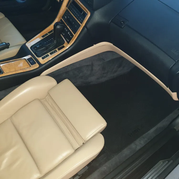 E31 BMW seria 8 dywaniki welurowe czarne Syndykat dywany.jpg