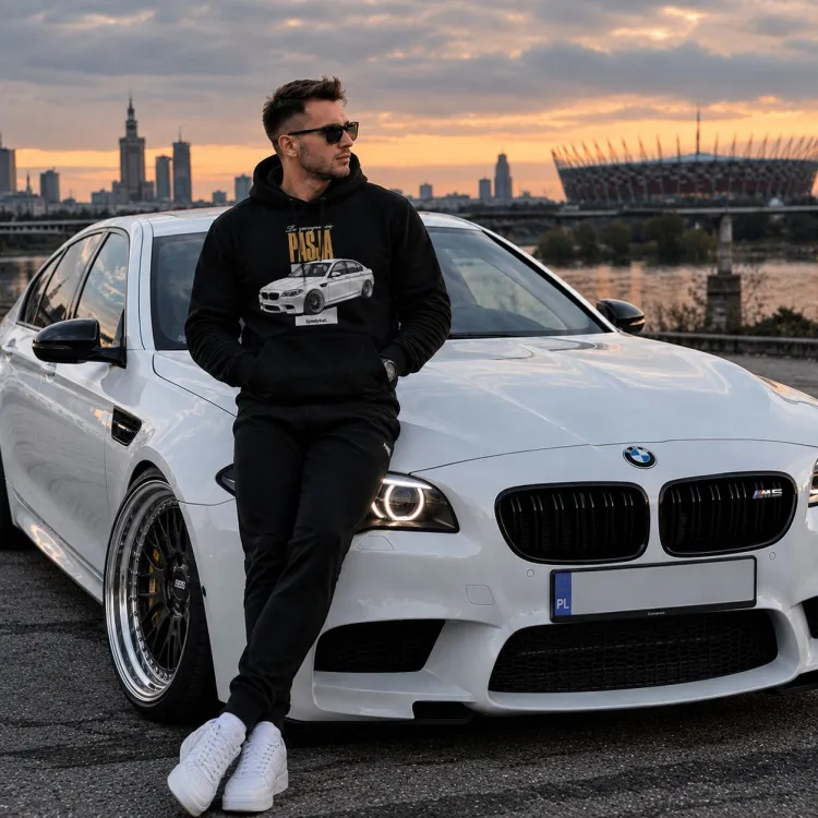 Bluza BMW F10 F11 M5 prezent dla fana BMW kangurka z kapturem HIT.jpg